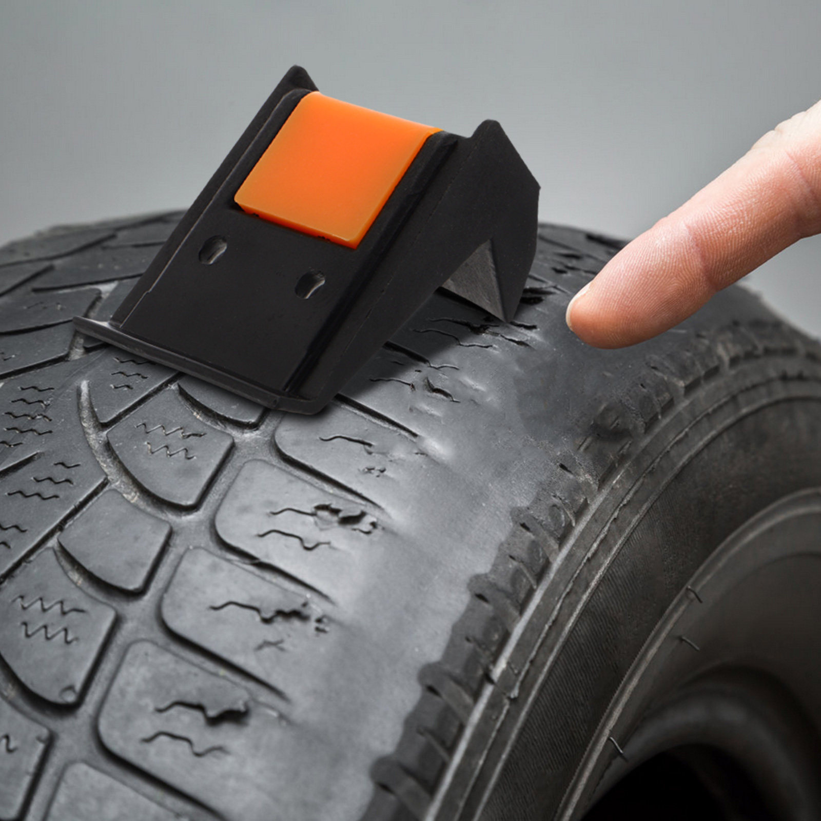 อุปกรณ์จับยึดยางรถจักรยานยนต์ส - Tire Changer Machine บทวิจารณ์และราคา